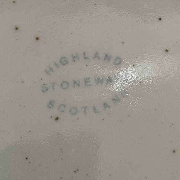 Vintage Highland Stoneware Scotland Hand Painted Floral 11.5" Serving Bowl - Picture 8 of 9